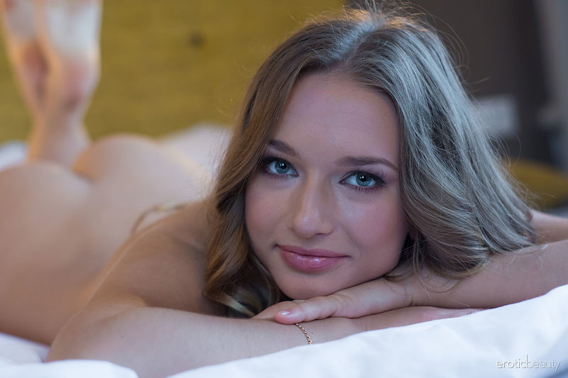 Яна, 23